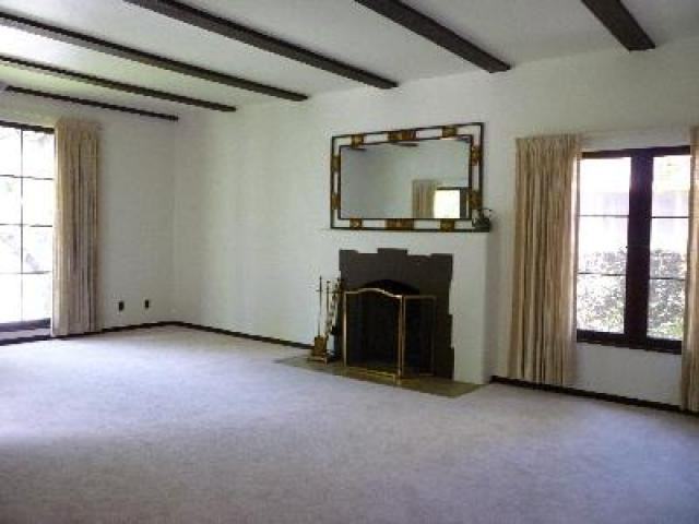 176 Glen Summer Rd - Photo 2 of 6