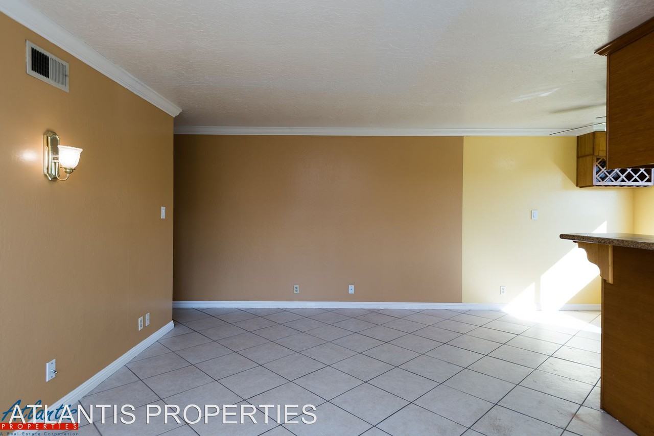 266 Tradewinds Ct #4 - Photo 2 of 11