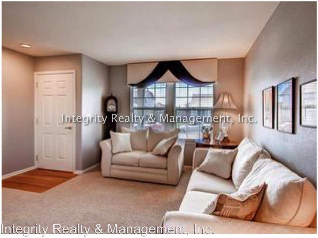 1243 Kittery St - Photo 3 of 27