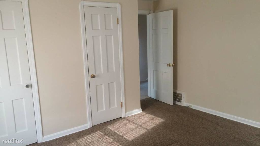 9006 Memphis Villas Blvd - Photo 2 of 13