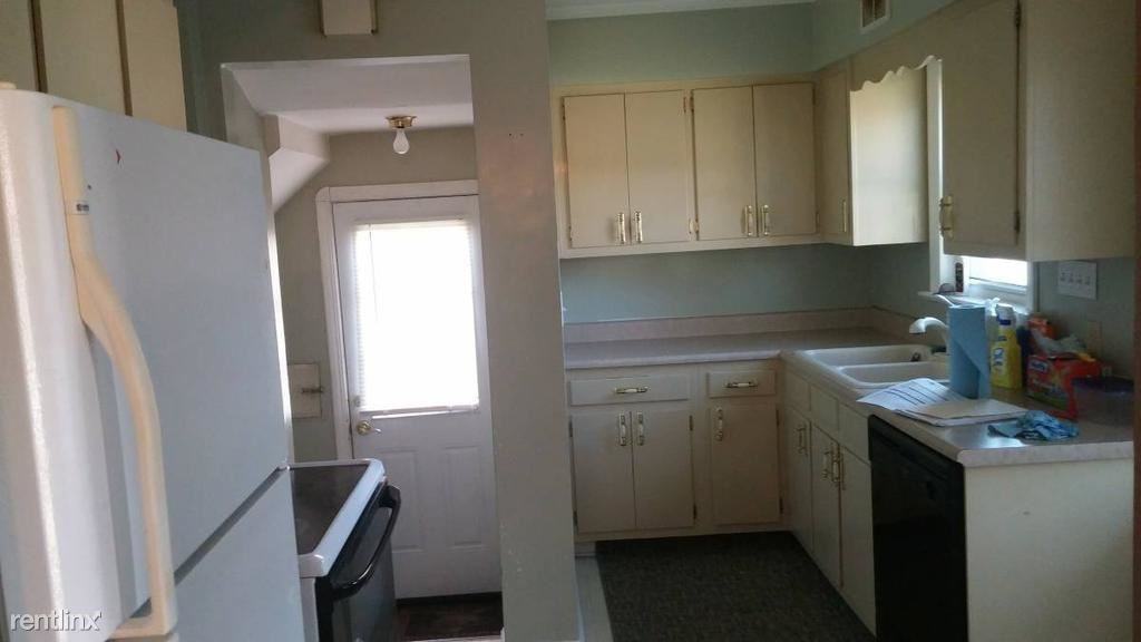 9006 Memphis Villas Blvd - Photo 3 of 13