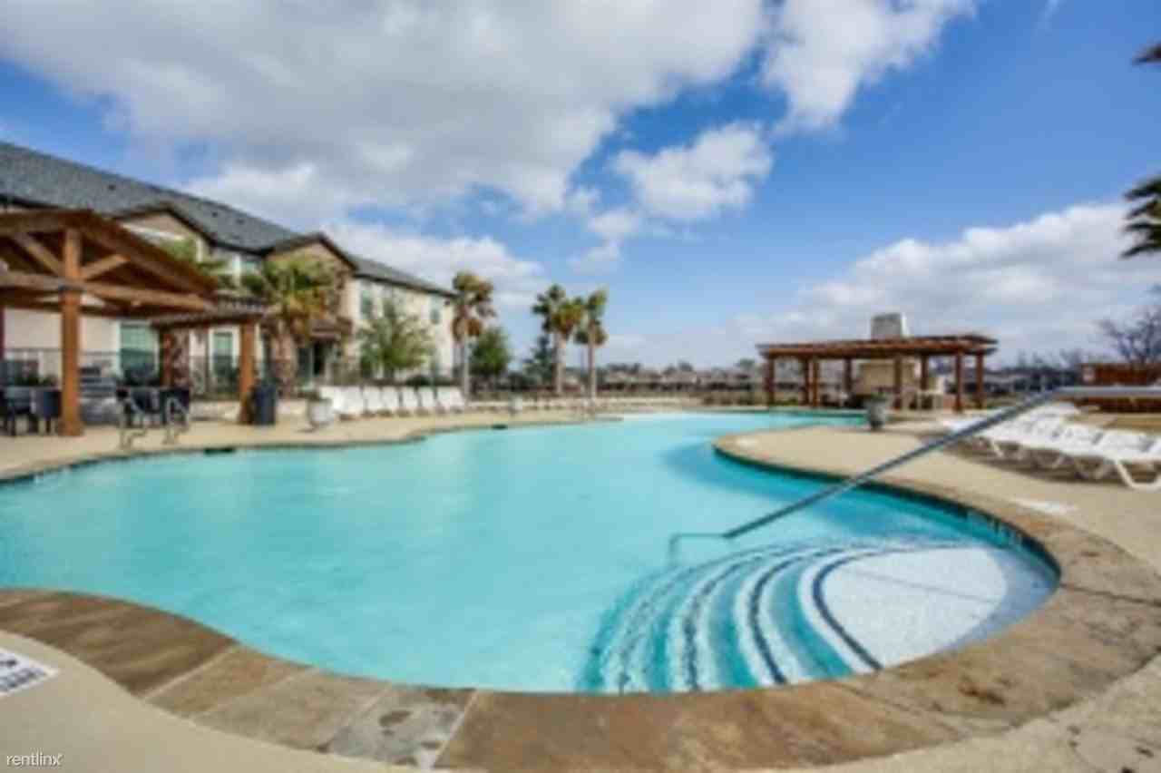 11001 Lakeline Blvd - Photo 3 of 9