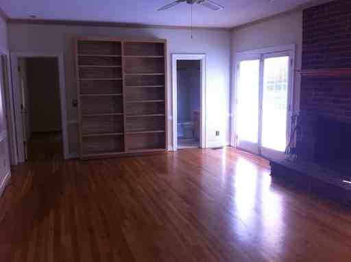 3809 Rappahannock Ct - Photo 3 of 10