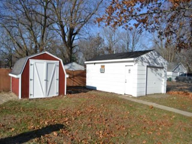 288 S Lincoln St - Photo 2 of 6