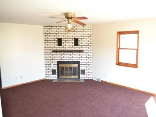 288 S Lincoln St - Photo 3 of 6