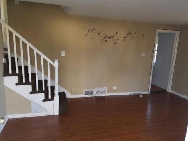 9616 S Merrion Ave - Photo 2 of 5