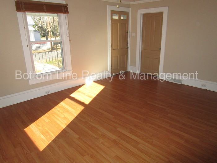 12 St Charles Ave NE - Photo 3 of 11