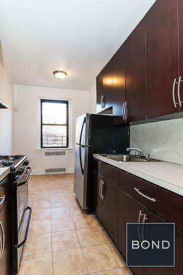 8449 Elmhurst Avenue - Photo 3 of 6