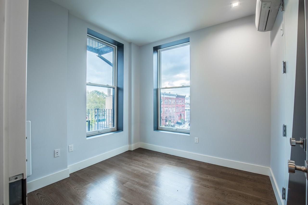 131 Tompkins Avenue #14SF