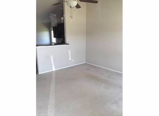 5 W Fairlane Ct - Photo 3 of 6