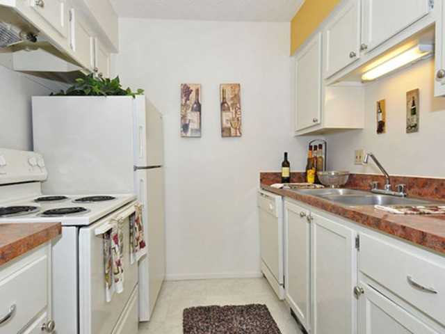 Arbour Ponds Apartments - Photo 3 of 6