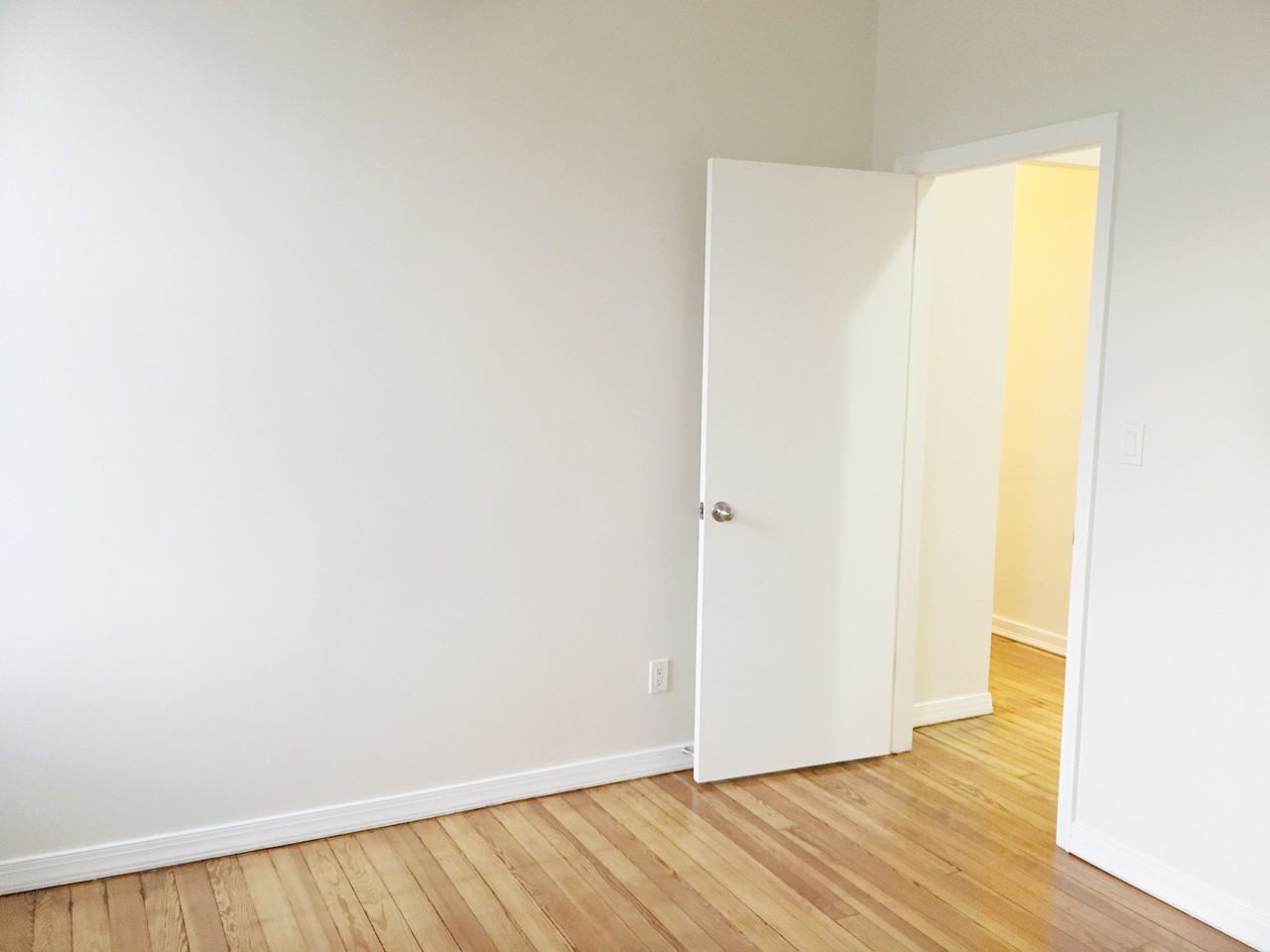 1711 Greene Ave - Photo 2 of 11