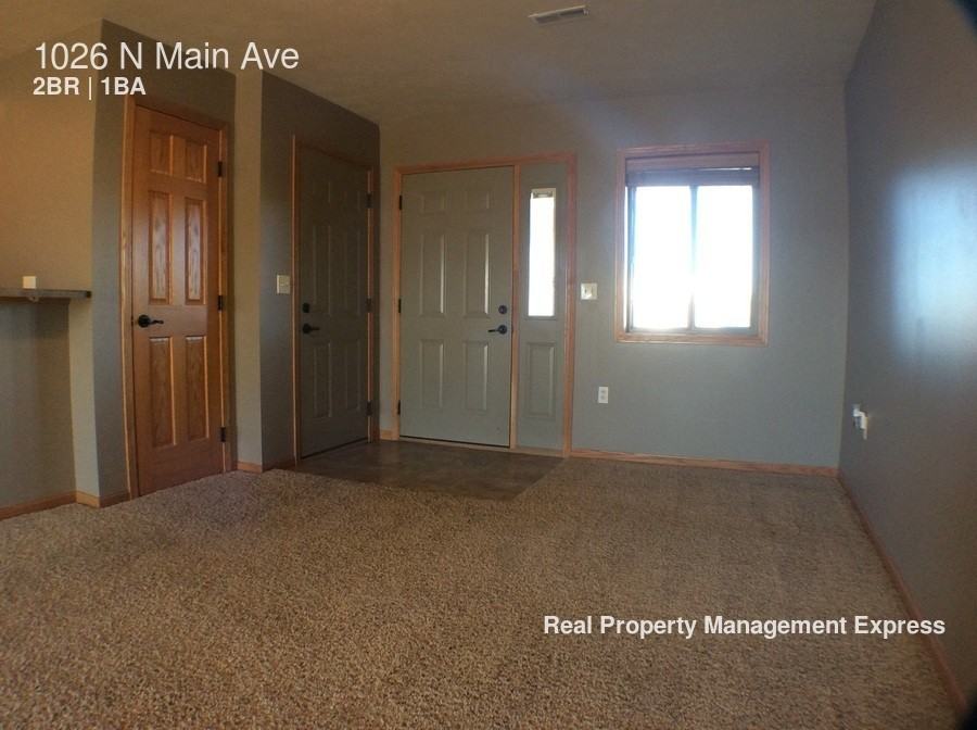 1026 N Main Ave #1026 - Photo 3 of 16