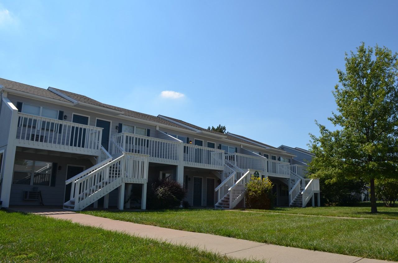 Eagle Ridge Apartments - Photo 2 of 16