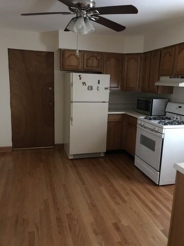 248 W 33rd St #1R - Photo 3 of 7