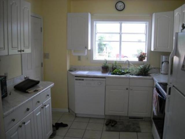 603 W Allen St - Photo 3 of 5