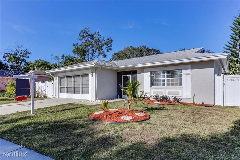 7025 124th Terrace - Photo 2 of 24