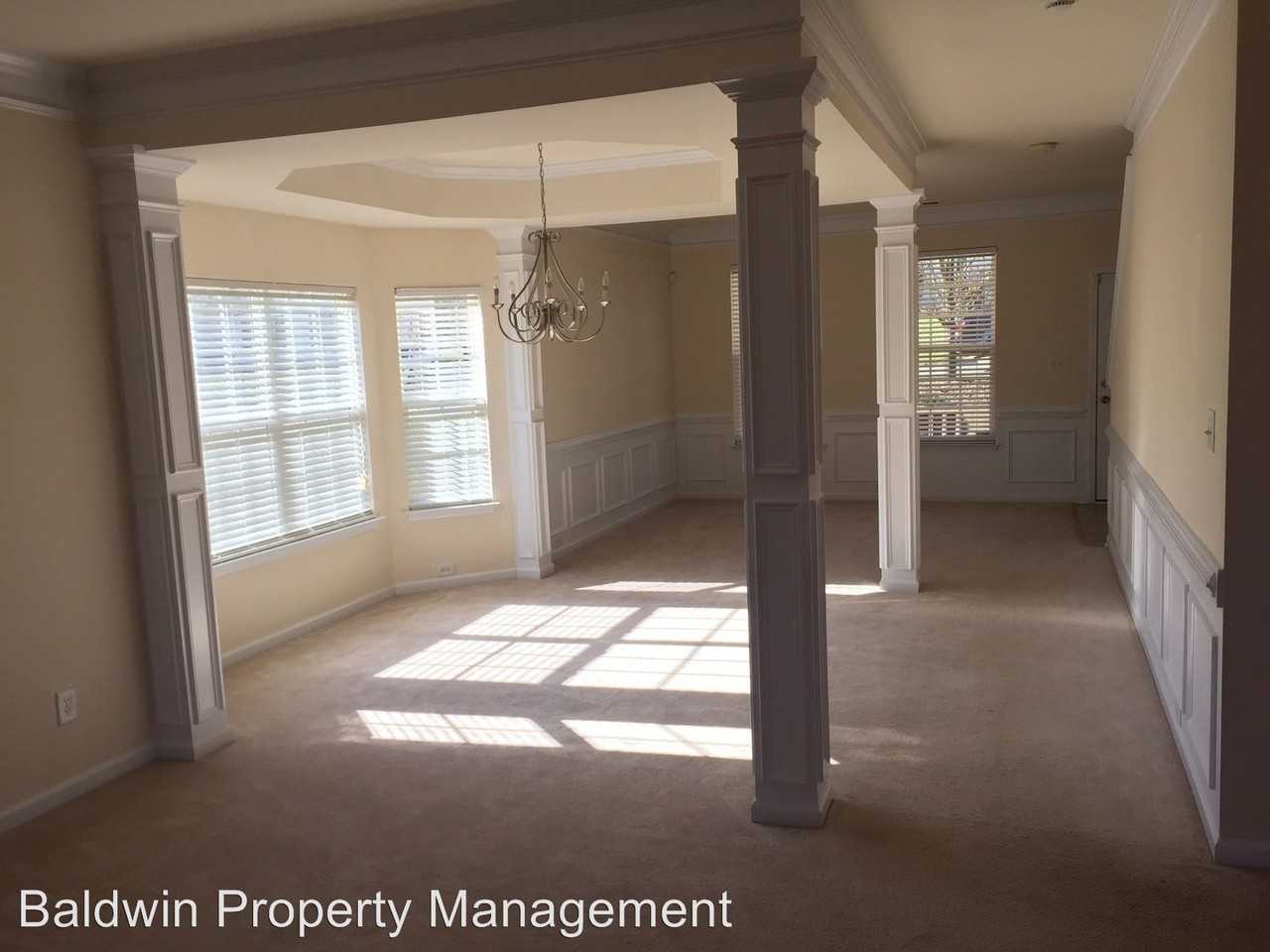 5513 Pinebrook Ln - Photo 3 of 4