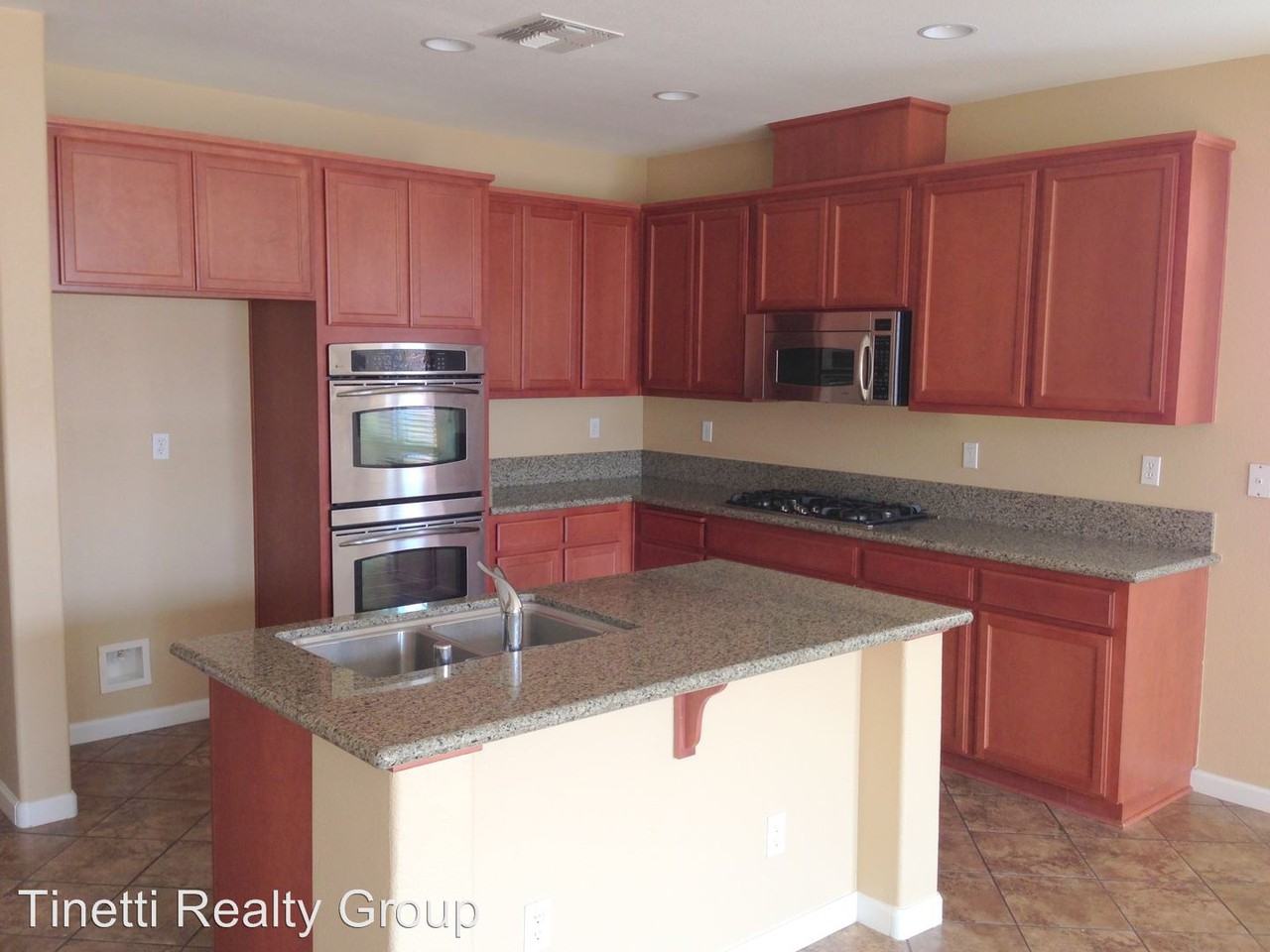 6639 Aggies Ct - Photo 2 of 6