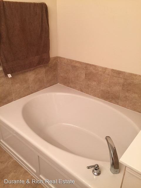 32033 N Great Plaines Ave - Photo 3 of 9