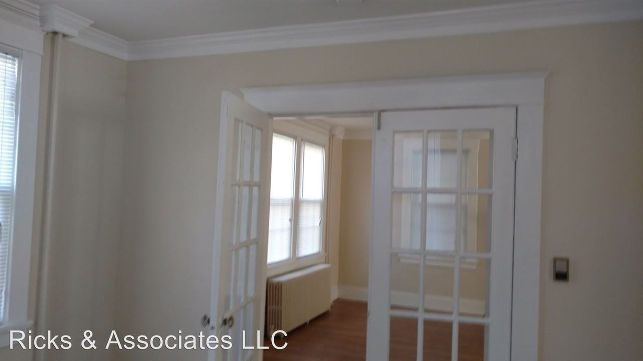 3208 Hanes Ave - Photo 2 of 19