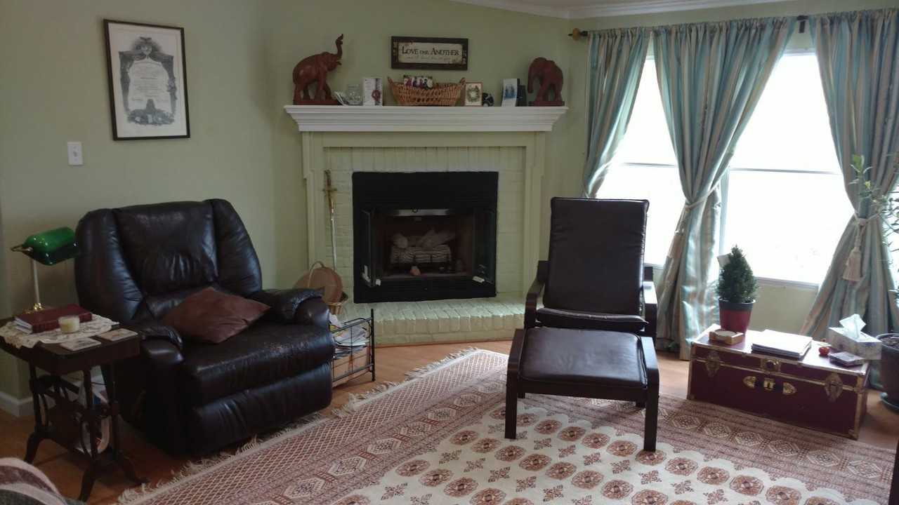 150 Baywood Ct - Photo 2 of 4