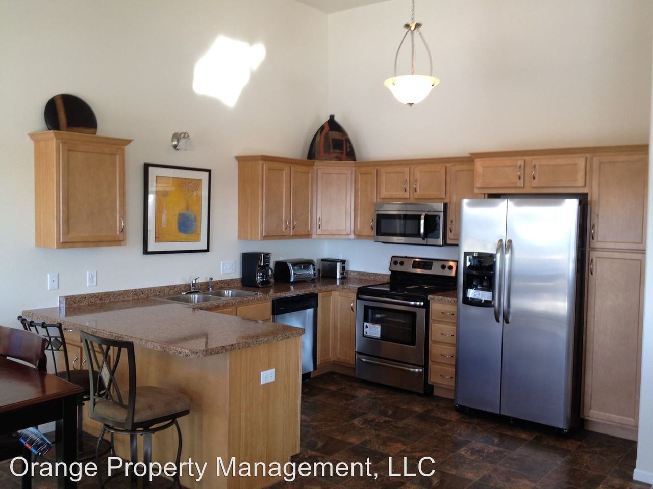 408 8th St SE - Photo 3 of 15