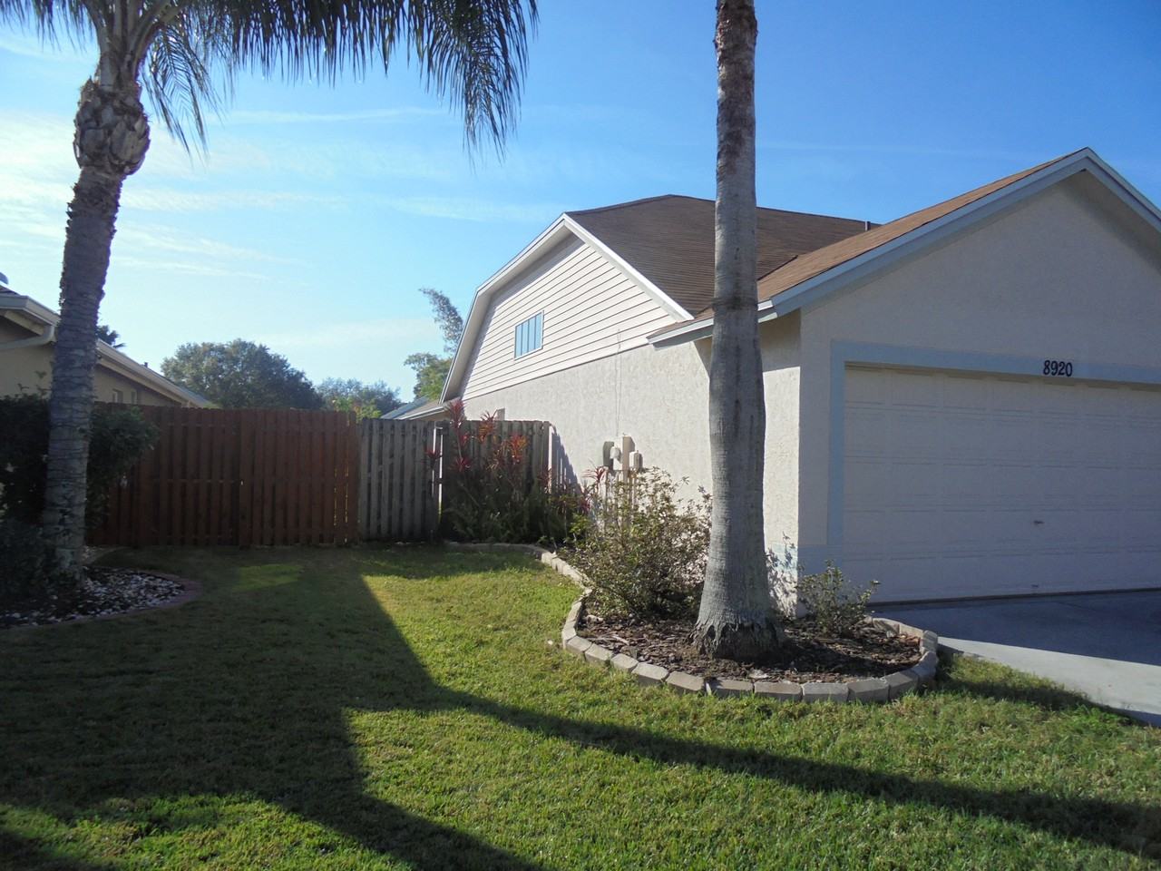 8920 Westbay Blvd - Photo 3 of 29