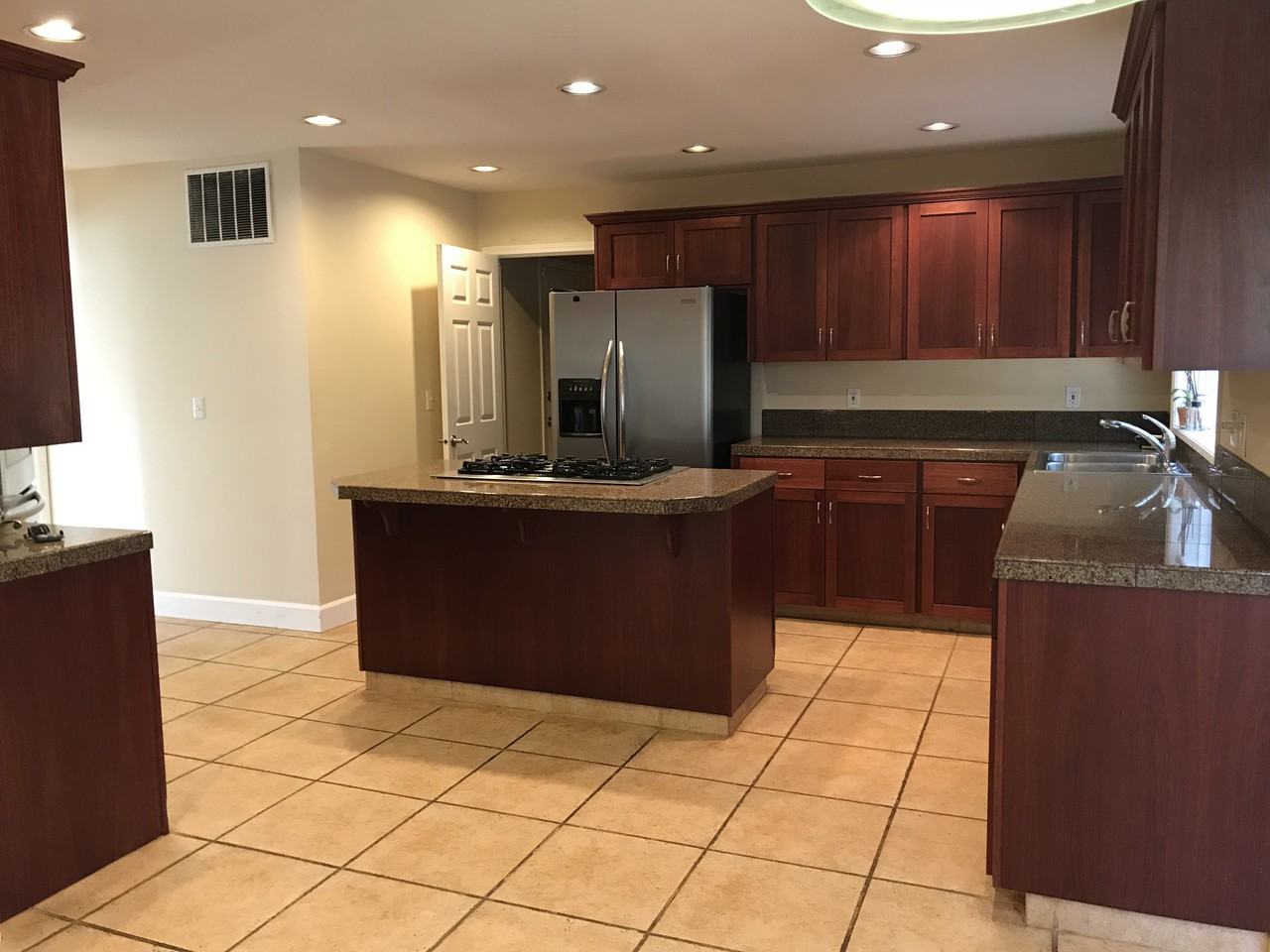 11422 French Glen Ct - Photo 3 of 13