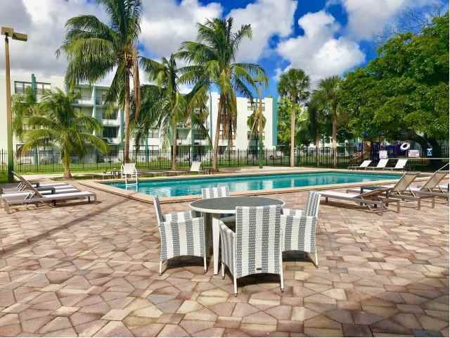 Emerald Place - Photo 3 of 20