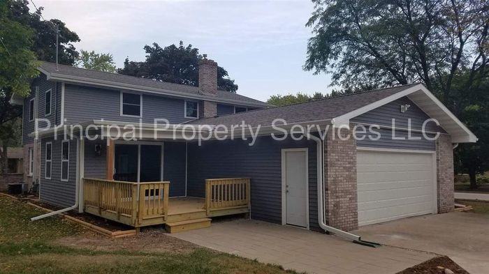 436 E Briar Ln - Photo 3 of 40