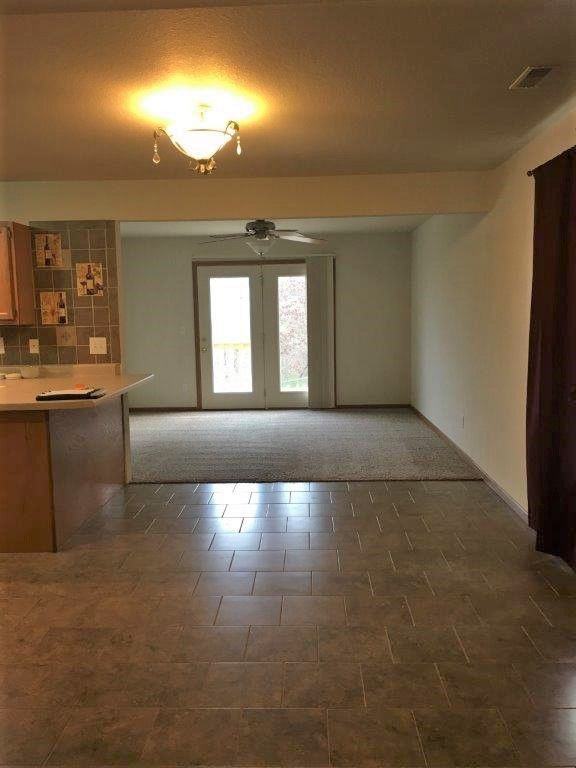 16868 Hurricane Ln - Photo 3 of 11