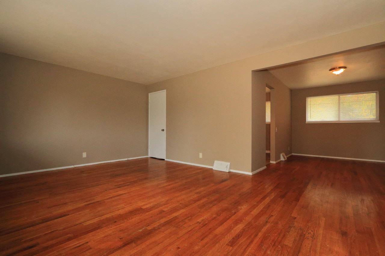 1911 Paducah Dr - Photo 3 of 14