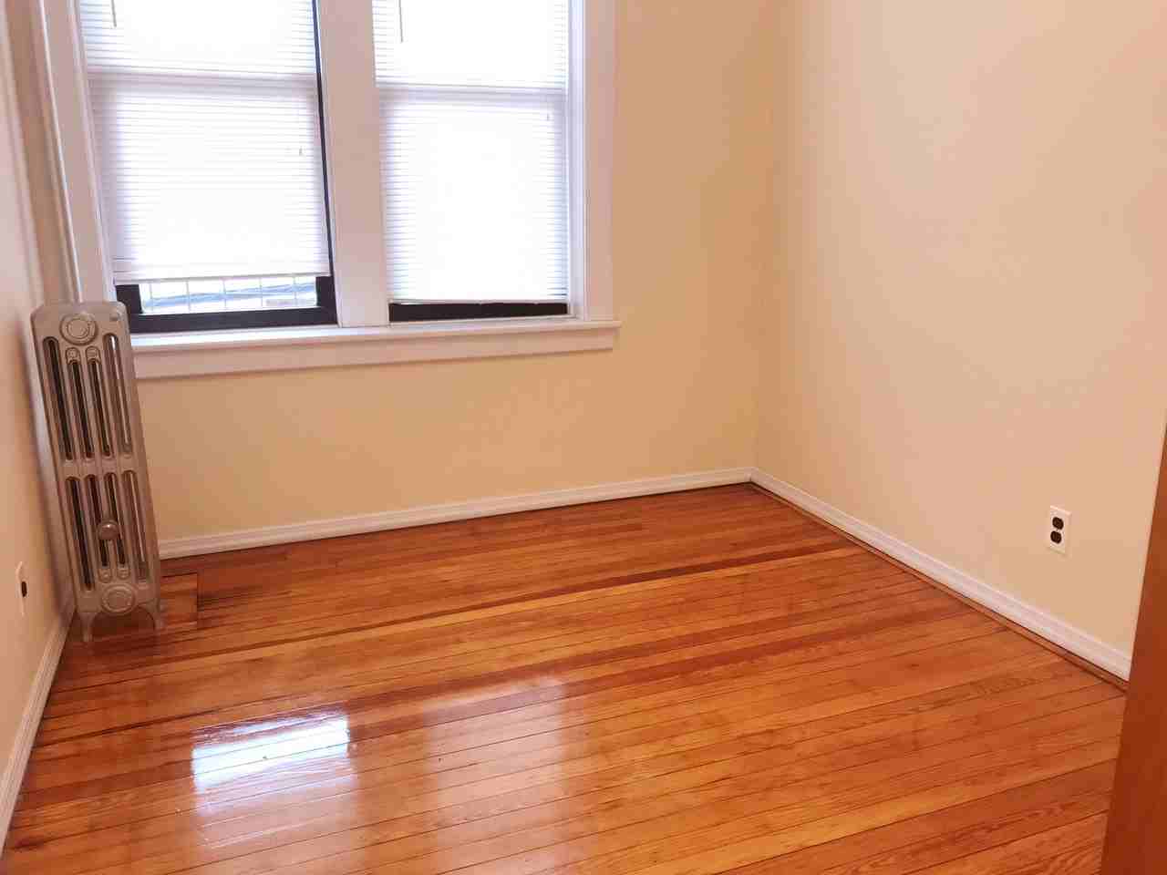 304 West 21st Street #33