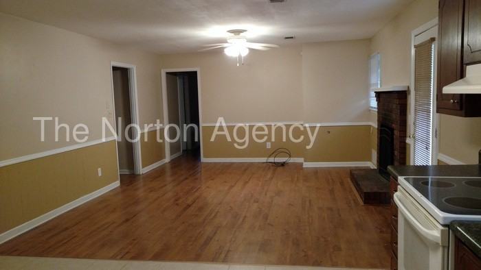 481 NW Woodland Dr - Photo 3 of 14