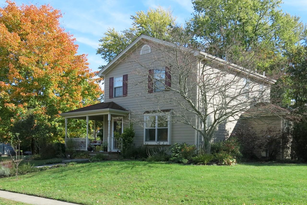 19 Eaton Pl - Photo 3 of 35