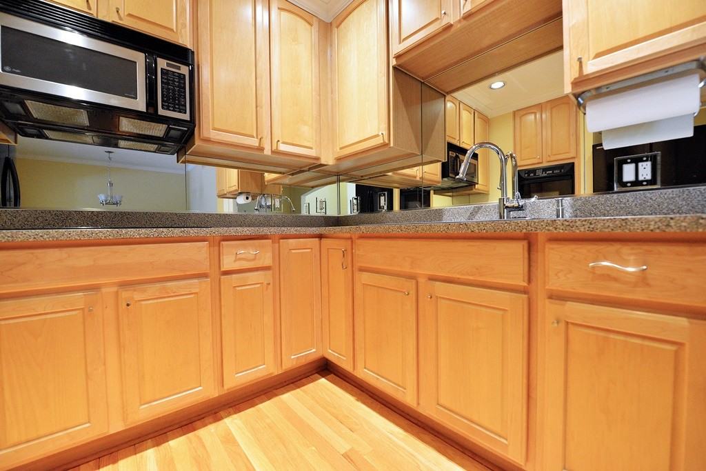 1450 S Main St - Photo 3 of 42