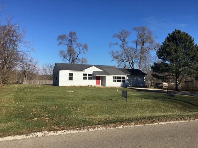 21302 W Park Dr - Photo 2 of 9