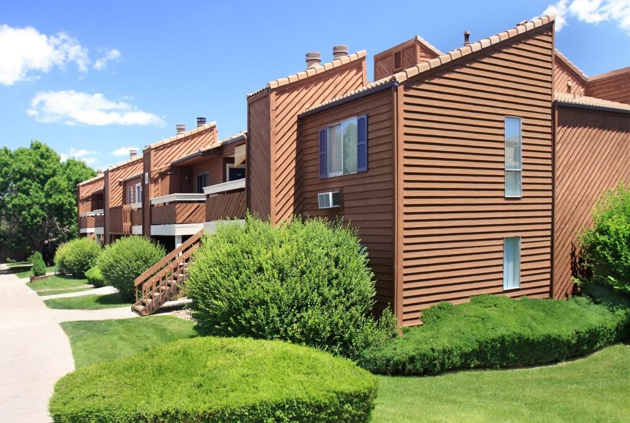 Knollwood - Photo 3 of 19