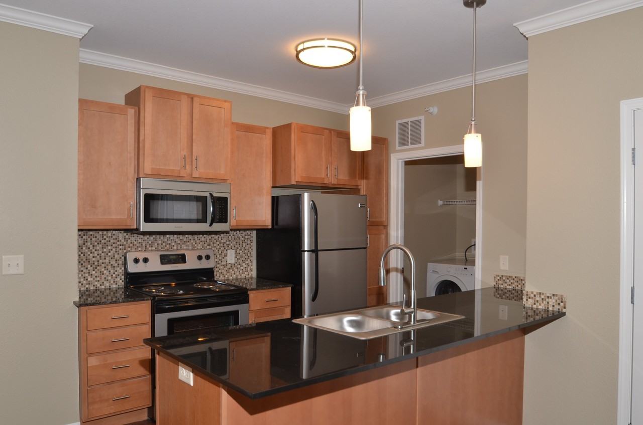 Lyndale Plaza - Photo 2 of 34