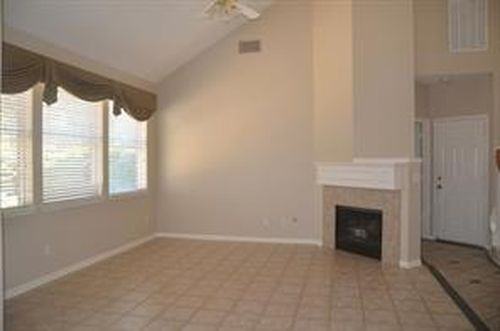 8510 Green Ash Dr - Photo 3 of 8