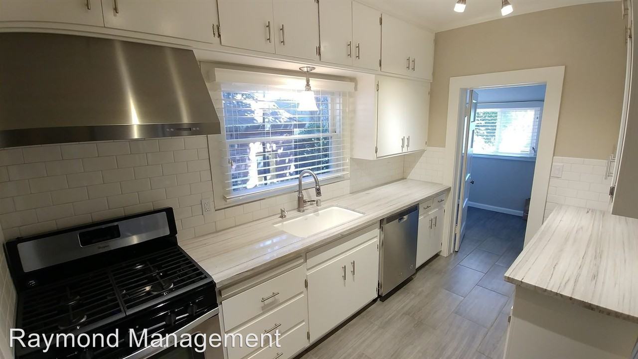 2004 4th Ave - Photo 3 of 14