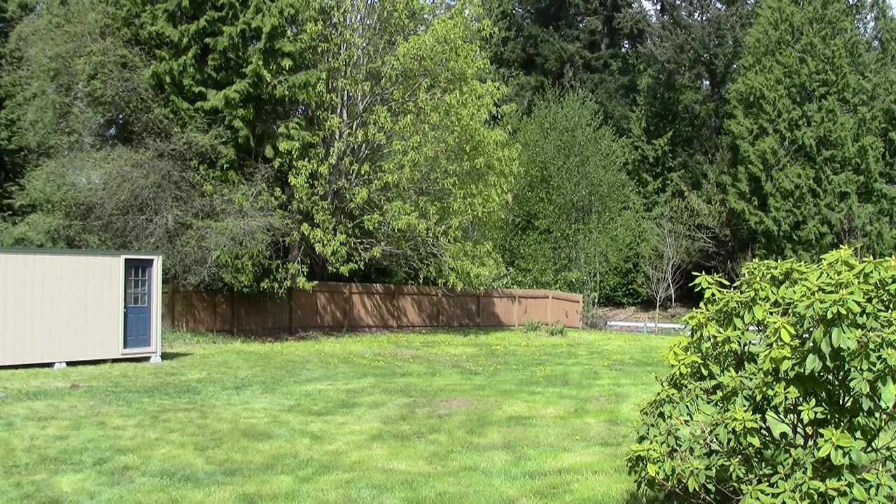 12155 Philip Pl NE - Photo 2 of 17