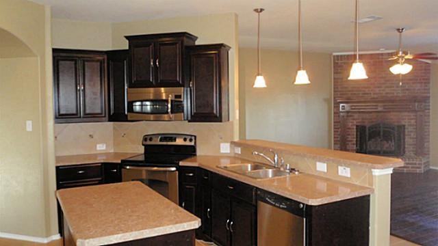 314 Fountain View Ln - Photo 2 of 17