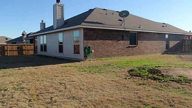 314 Fountain View Ln - Photo 3 of 17