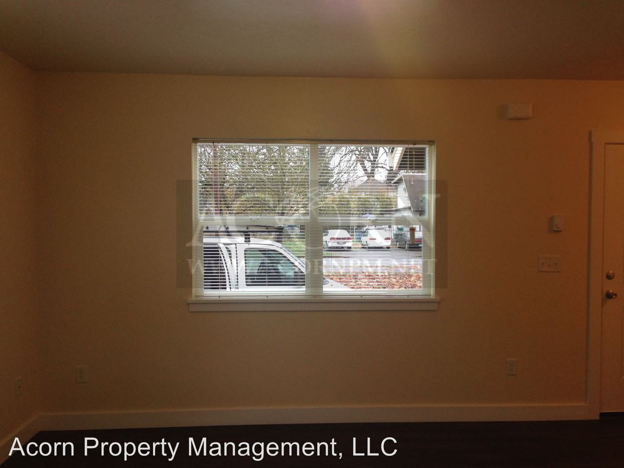 432 Pioneer Pkwy E - Photo 3 of 18