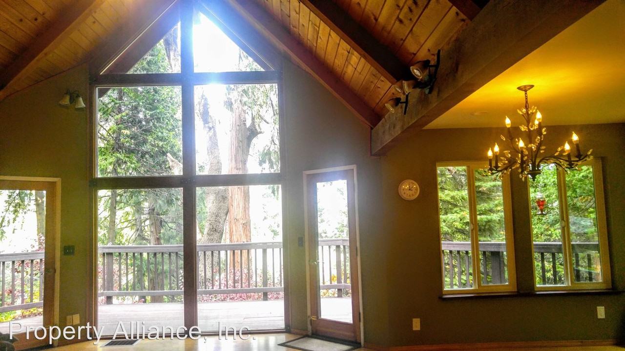 6966 Ridgeway Dr - Photo 2 of 9