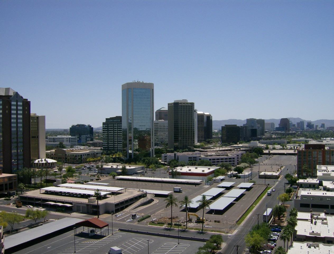 207 W. Clarendon Avenue - Photo 2 of 45