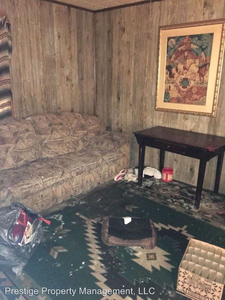 306 N 6th St - Photo 2 of 9