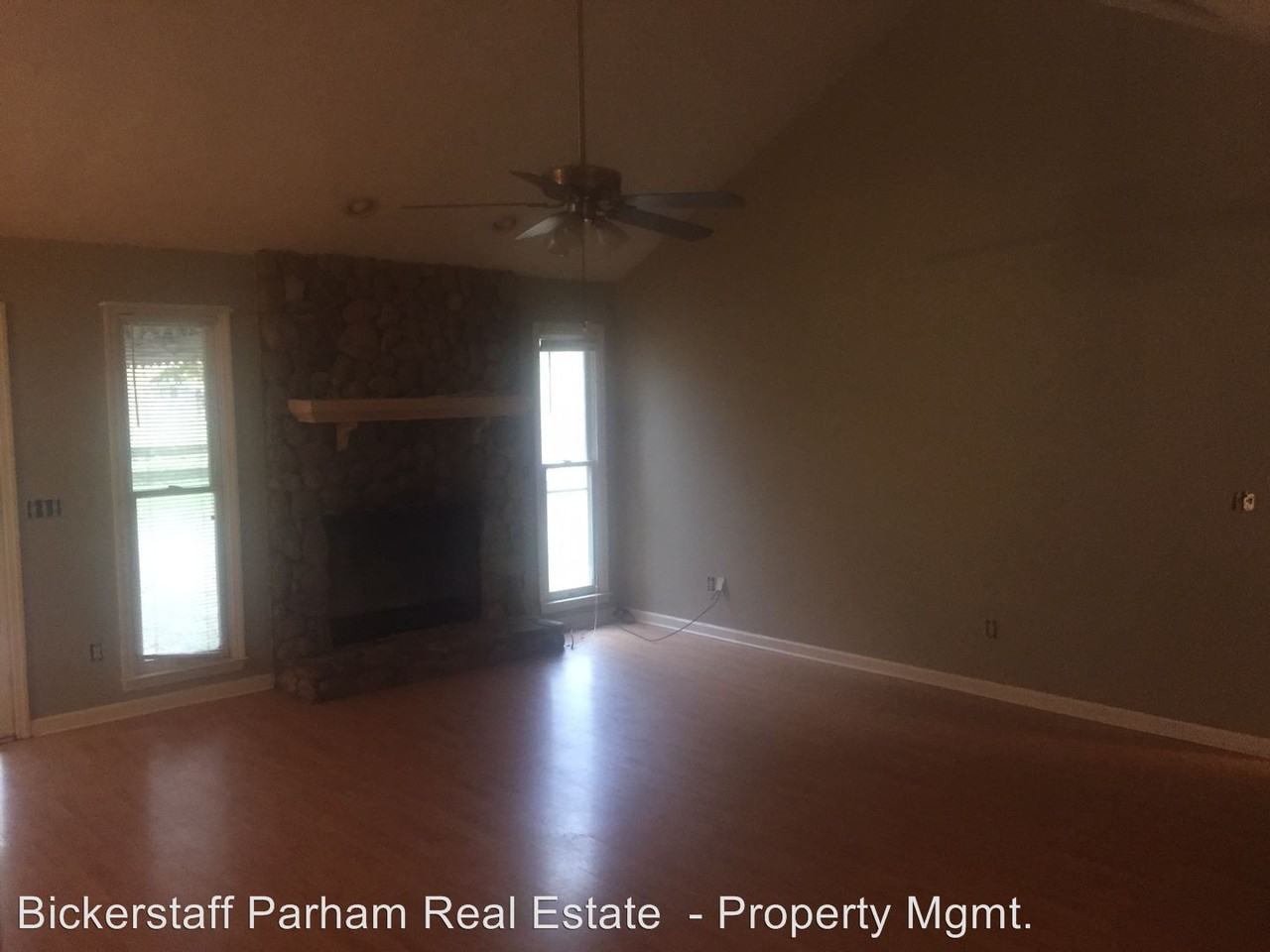 110 Mustang Ct - Photo 2 of 11